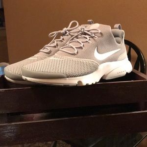 Nike Presto Fly (Gray/White)
